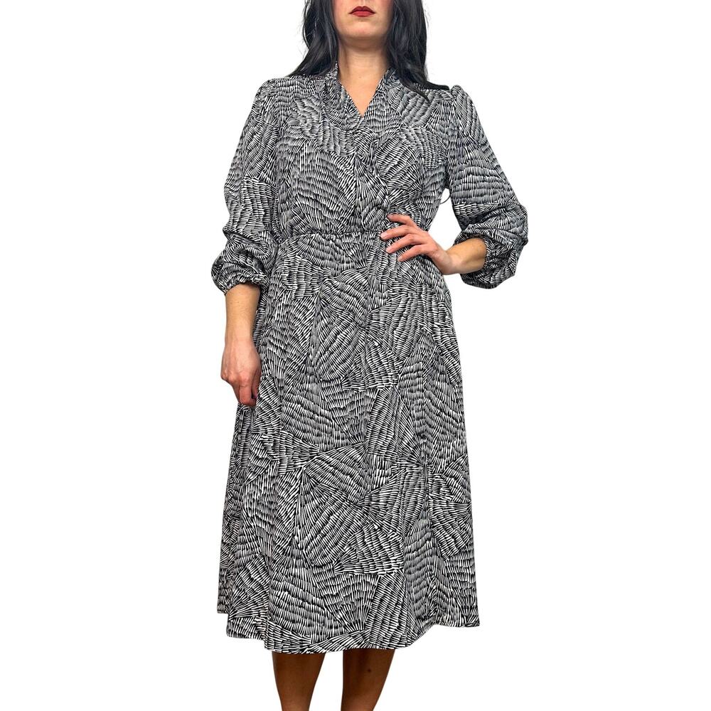 A New Day Black & White Abstract A-Line Dress with Pockets